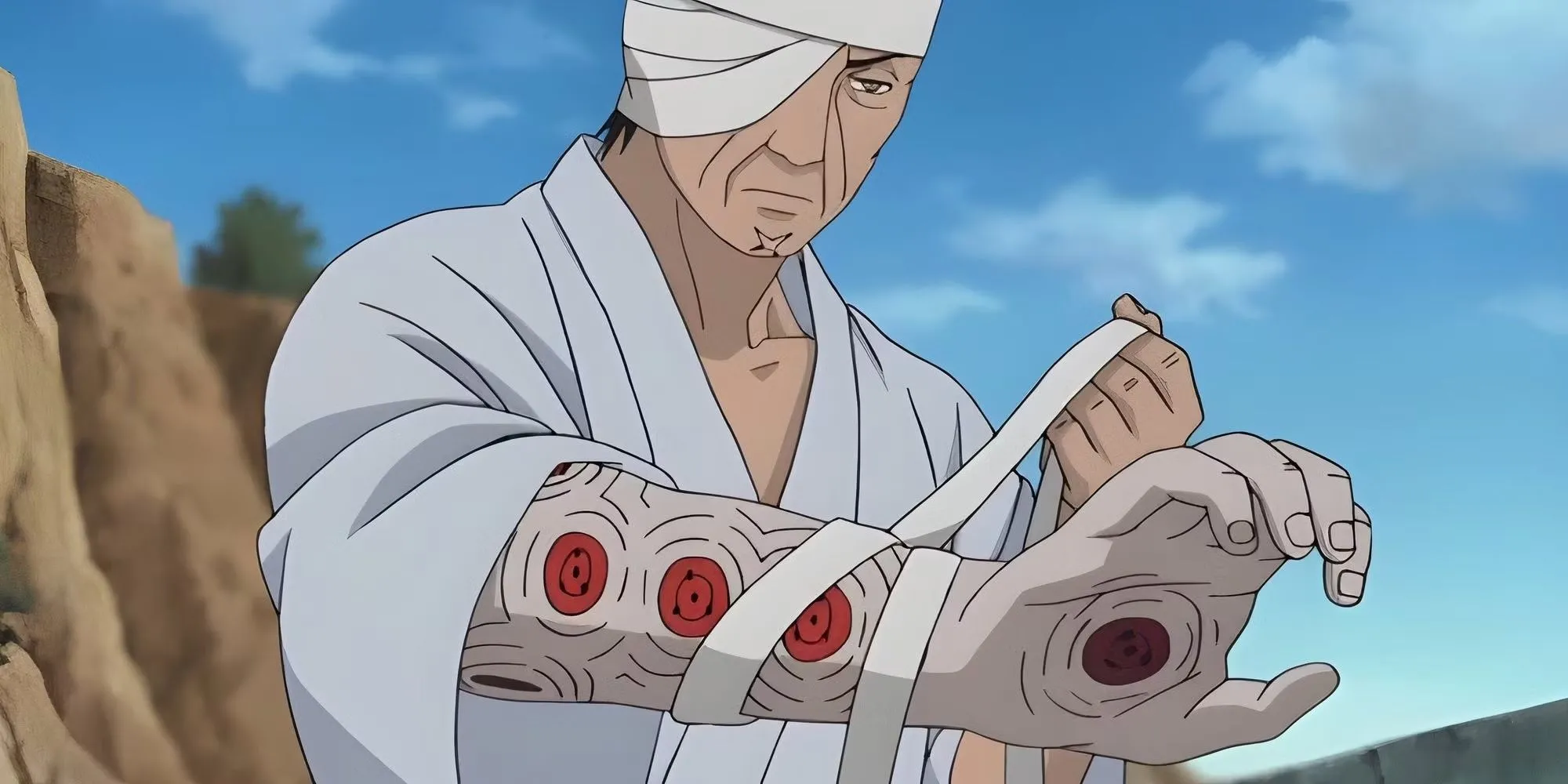 Danzo Shimura, trưởng lão Konoha với cánh tay đầy Sharingan trong Naruto