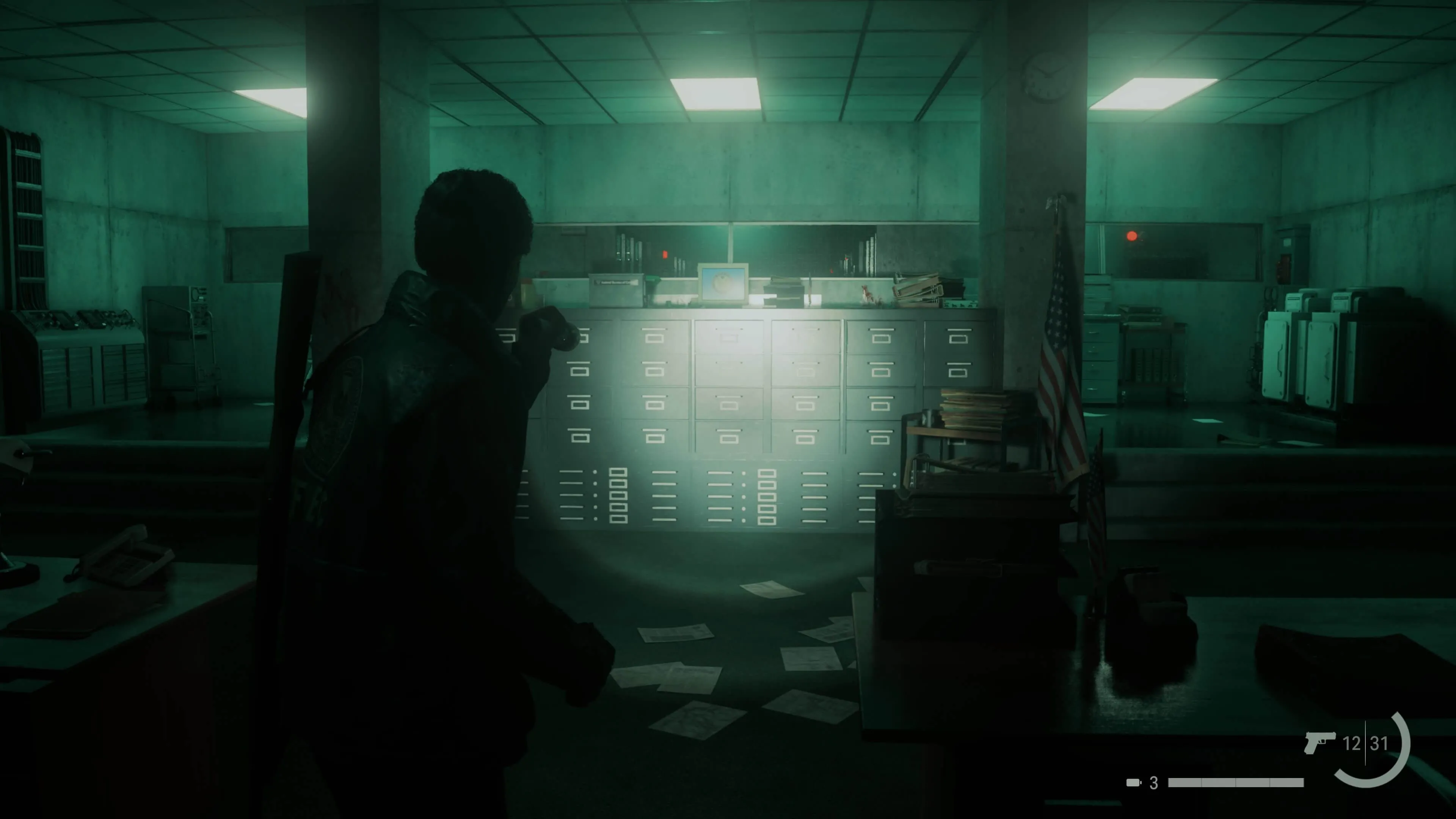 Máy tính trong trung tâm điều khiển của game Control, nơi những bí ẩn siêu nhiên đang chờ được khám phá