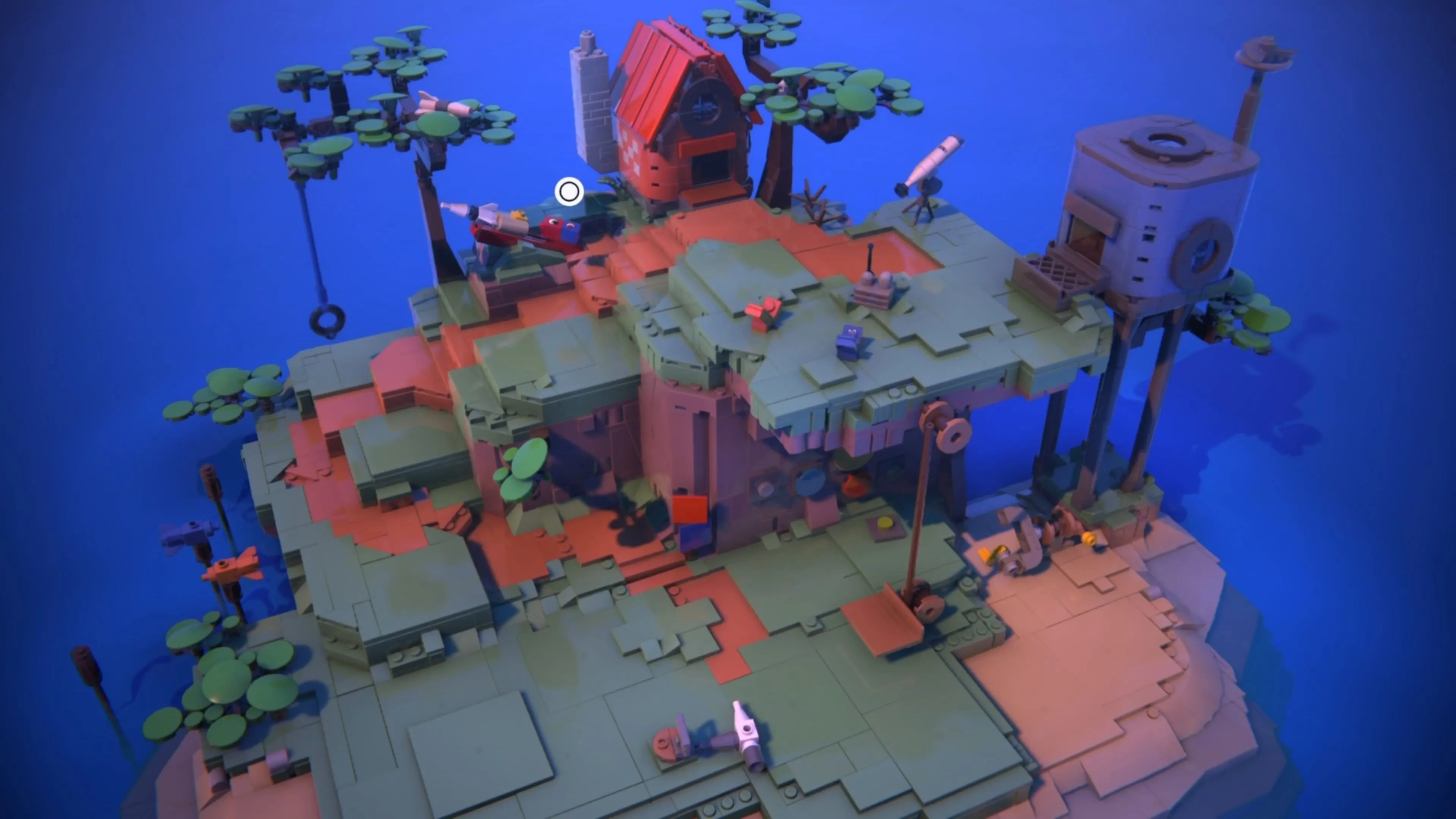 Red và Blue đang chơi đùa trên bãi biển với những món đồ chơi LEGO, thể hiện không khí vui vẻ, khởi đầu cho cuộc phiêu lưu LEGO Voyagers.